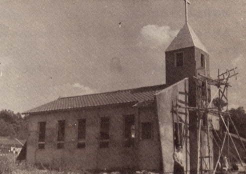 飯塚教会建設中